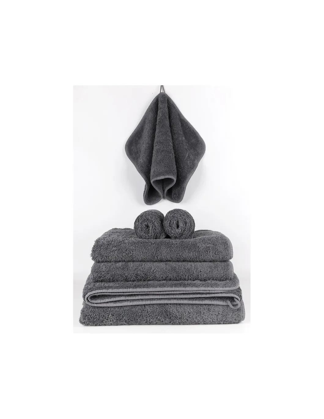 740 gr./m2 Algodão penteado - Jogo 3 toalhas de banho