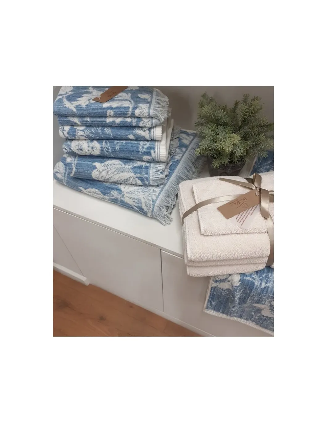 4 toalhas 50x100 cm - 550 gr./m2 - SPRING Devilla