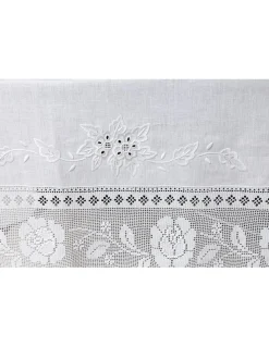 170x270 cm - Toalha de mesa de linho bordada C/ crochê a mão
