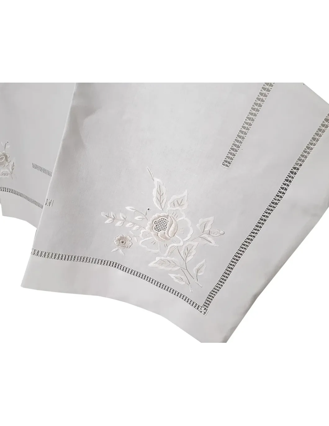 180x350 Toalha de mesa de linho bordada a mão - bordados da lixa